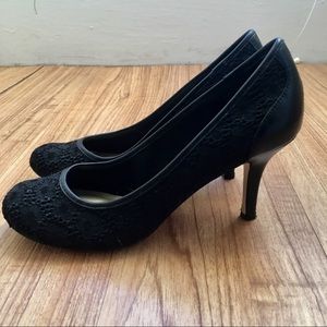 4/$15 Steve Madden Heel Floral Lace Pump
